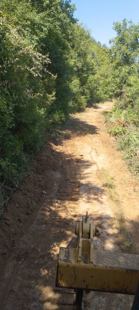 διαμόρφωση αγροτικής οδοποιίας στην περιοχή Χιλιοδένδρου