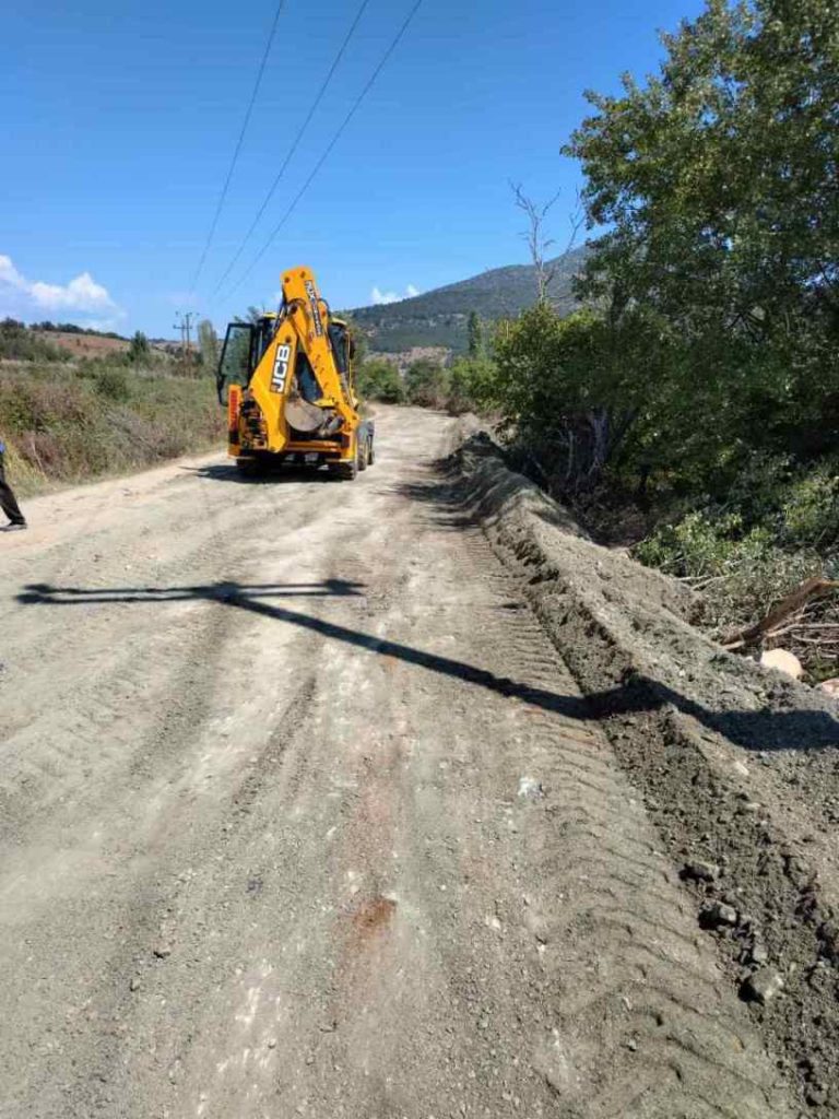 Διάνοιξη αγροτικής οδοποιίας στην περιοχή Κορομηλιάς