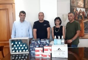 Μάσκες, Γάντια και Αντισηπτικά από την Π.Ε. Καστοριάς στην Αστυνομική Διεύθυνση Καστοριάς.