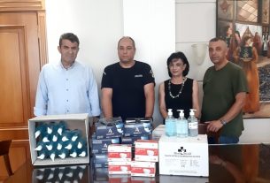 Μάσκες, Γάντια και Αντισηπτικά από την Π.Ε. Καστοριάς στην Αστυνομική Διεύθυνση Καστοριάς.