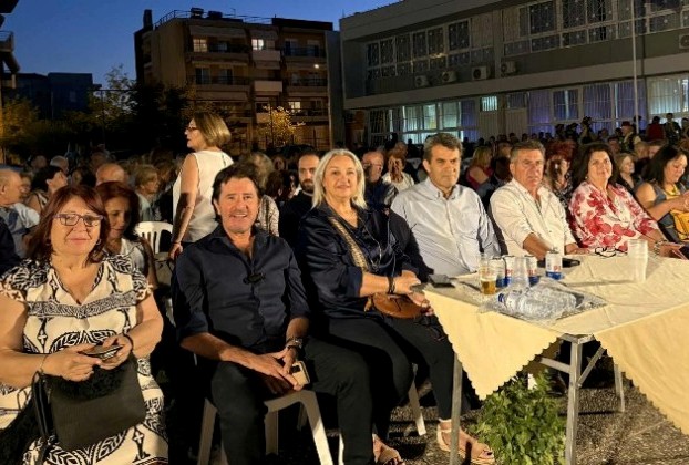 Χοροστάσι στον Αη Γιάννη στην Καλαμαριά