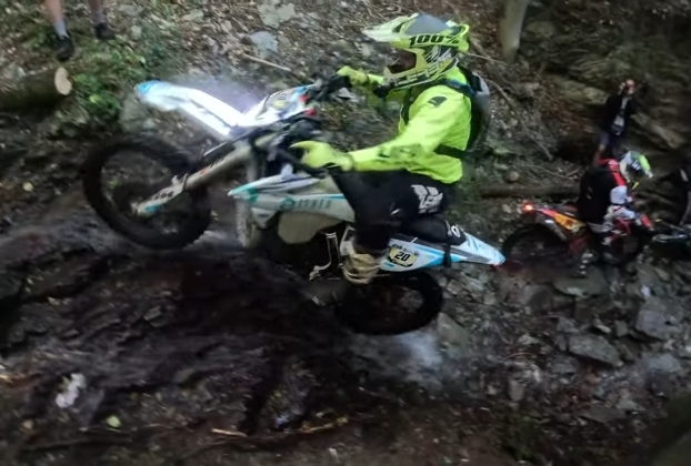 Στιγμές δράσης από τον 1ο Πανελλήνιο Αγώνα Extreme Enduro