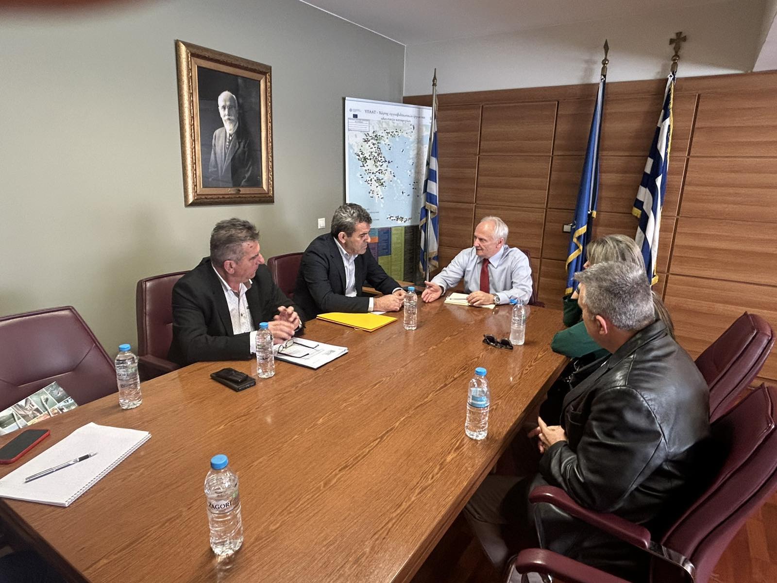 επίσκεψη στο ΥΠΠΑΤ για αγροτικά θέματα