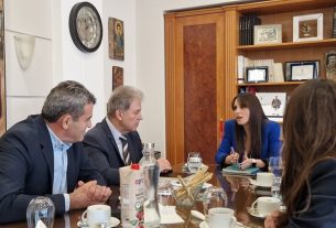 Συνάντηση του Περιφερειάρχη και του Αντιπεριφερειάρχη με την Υφυπουργό Εσωτερικών.