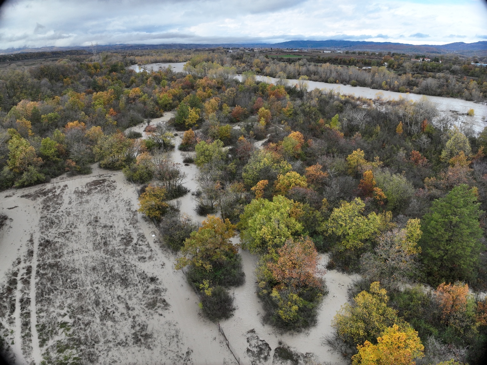 Συνεχίζονται οι Παρεμβάσεις από την Π.Ε. Καστοριάς για την αντιμετώπιση των πλημμυρικών φαινομένων.