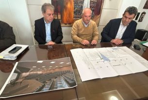 Υπογραφή Σύμβασης για την Αίθουσα πολλαπλών χρήσεων της Π.Ε. Καστοριάς, προϋπ. 1.200.000 €.