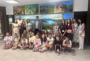 Υποδοχή Πολωνών μαθητών από τον Αντιπεριφερειάρχη Καστοριάς