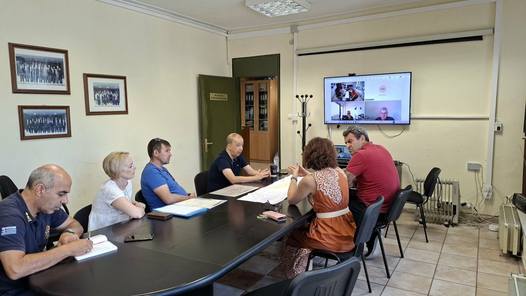 τηλεδιάσκεψη με αντικείμενο την πορεία των διαδικασιών που αφορούν το οικόπεδο για την ανέγερση του νέου Πυροσβεστικού Σταθμού.