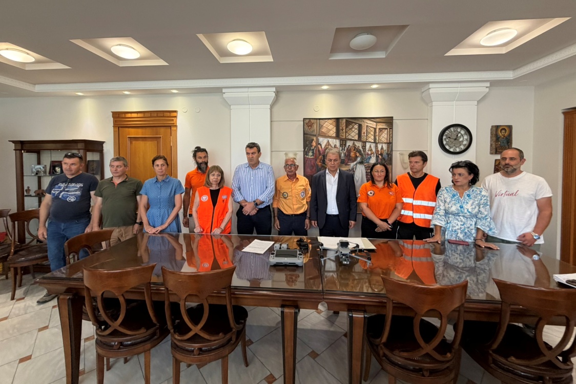 παράδοση drone στο ΕΤΑΚ