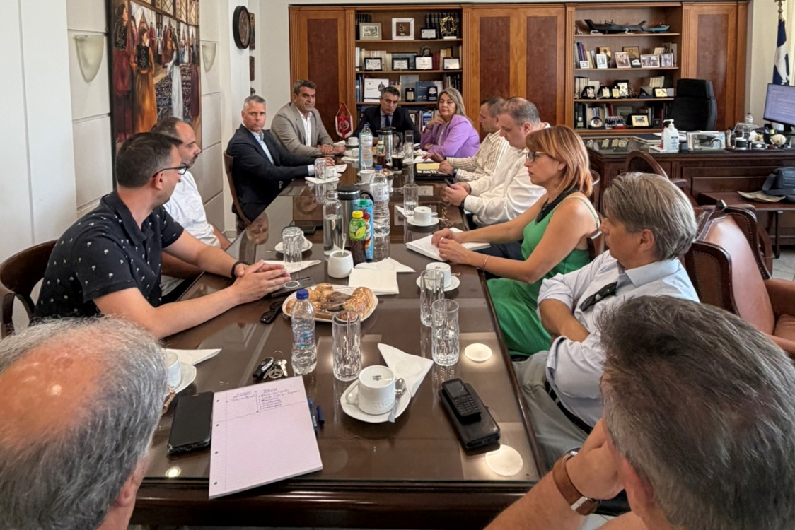 σύσκεψη με τον Υπουργό Υποδομών