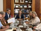 Στο γραφείο του Αντιπεριφερειάρχη κ. Σαββόπουλου η Υπουργός Τουρισμού κα Κεφαλογιάννη και η Υφυπουργός κα Καραμανλή – Συνάντηση με τους τοπικούς φορείς.