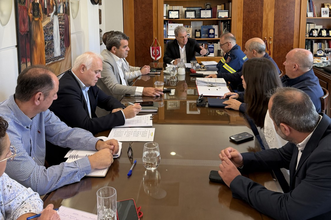 Συνάντηση εργασίας για την προώθηση της ανέγερσης νέου Πυροσβεστικού Διοικητηρίου στην Καστοριά